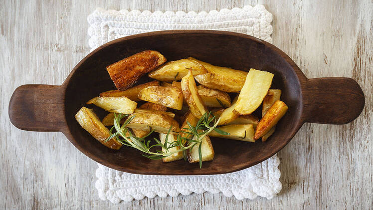 Round pan of crispy potatoes