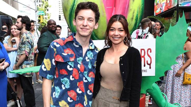 Sarah Hyland and Andrew Barth Feldman, 2024