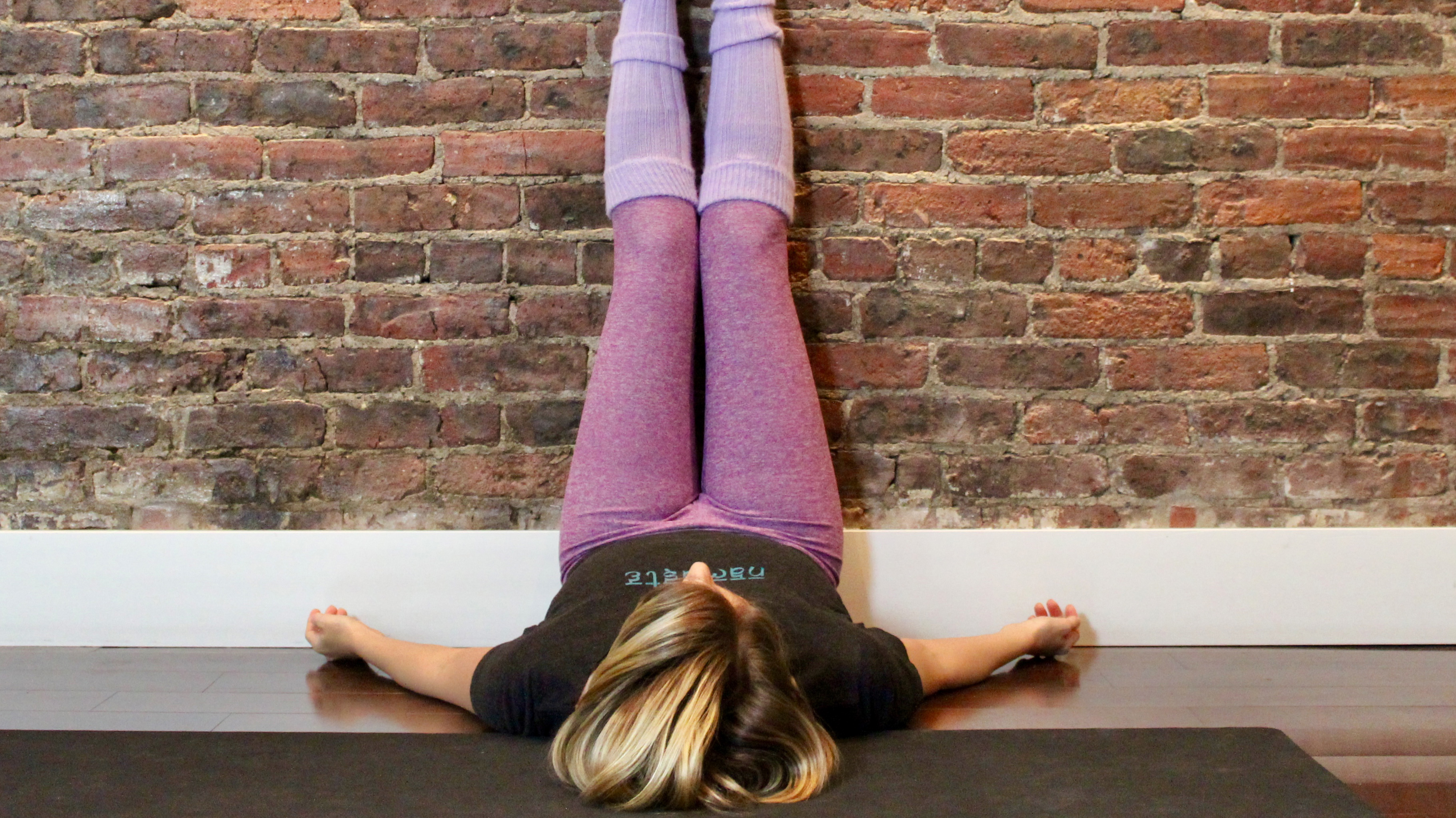 6 ways to stop sciatic nerve pain with yoga