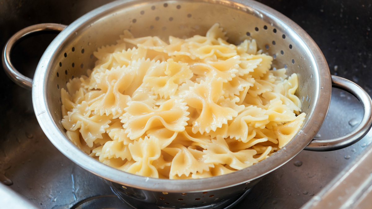 How to Make Easy No-Strain Pasta - First For Women