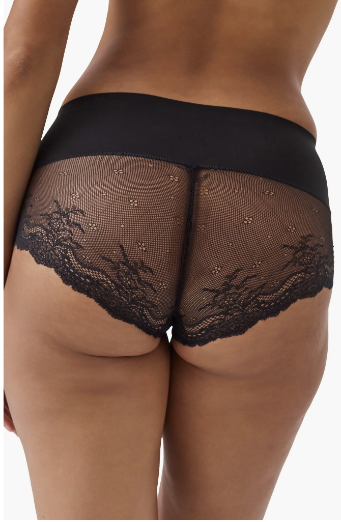 Tips for Choosing Mature Lingerie for Elderly Women