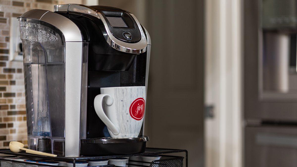 How to descale a Keurig coffee maker: an expert guide