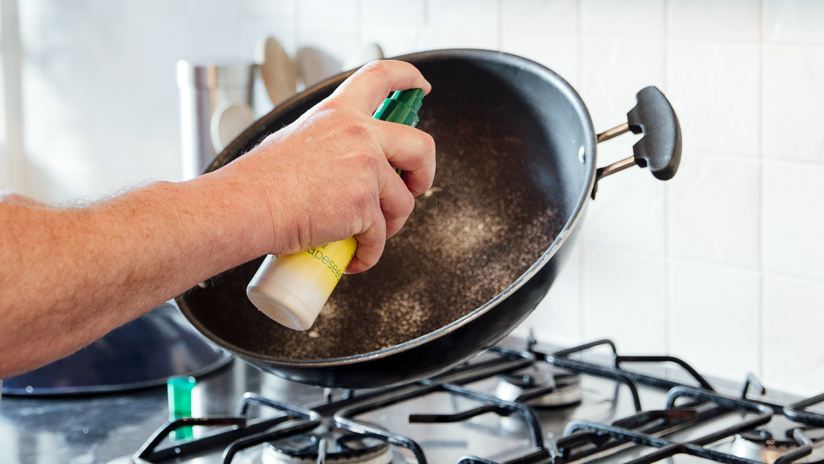 Does Your Non-stick Cooking Spray Really Have Zero Calories?