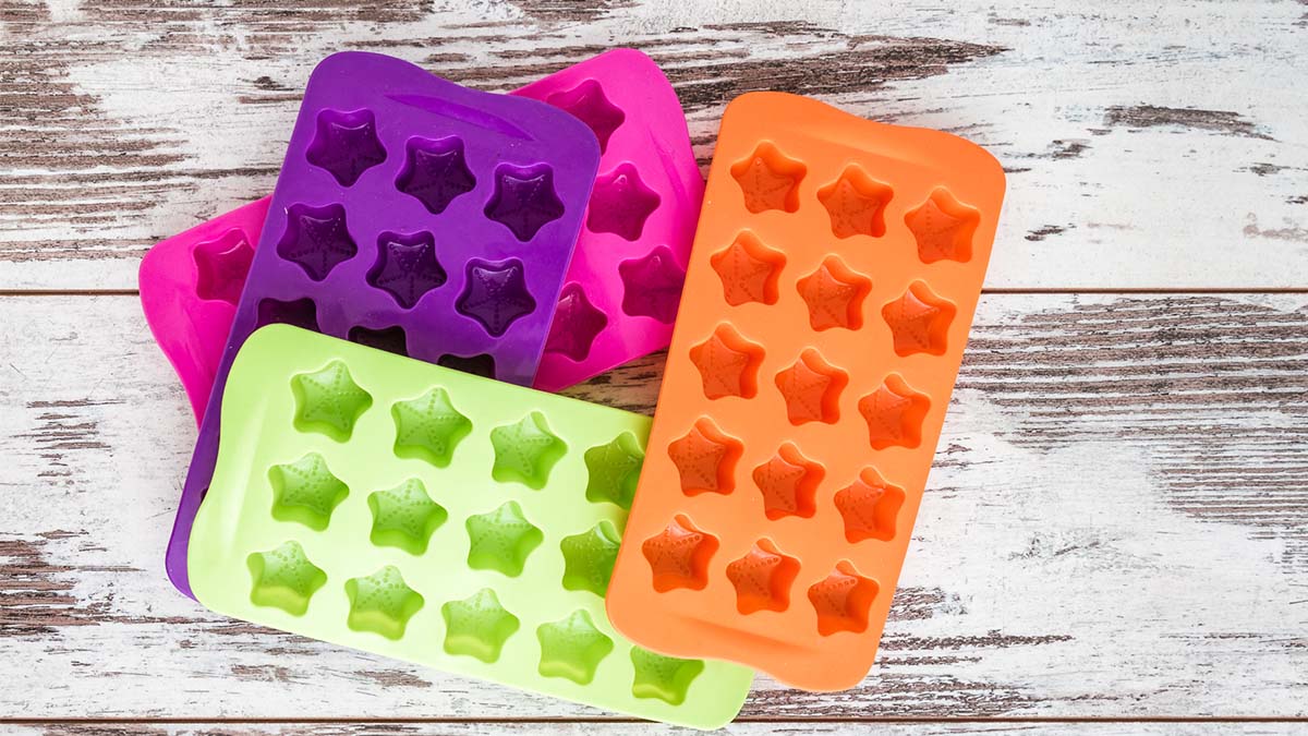 No more Smelly Silicone Ice Cube Trays and Ice Cubes 