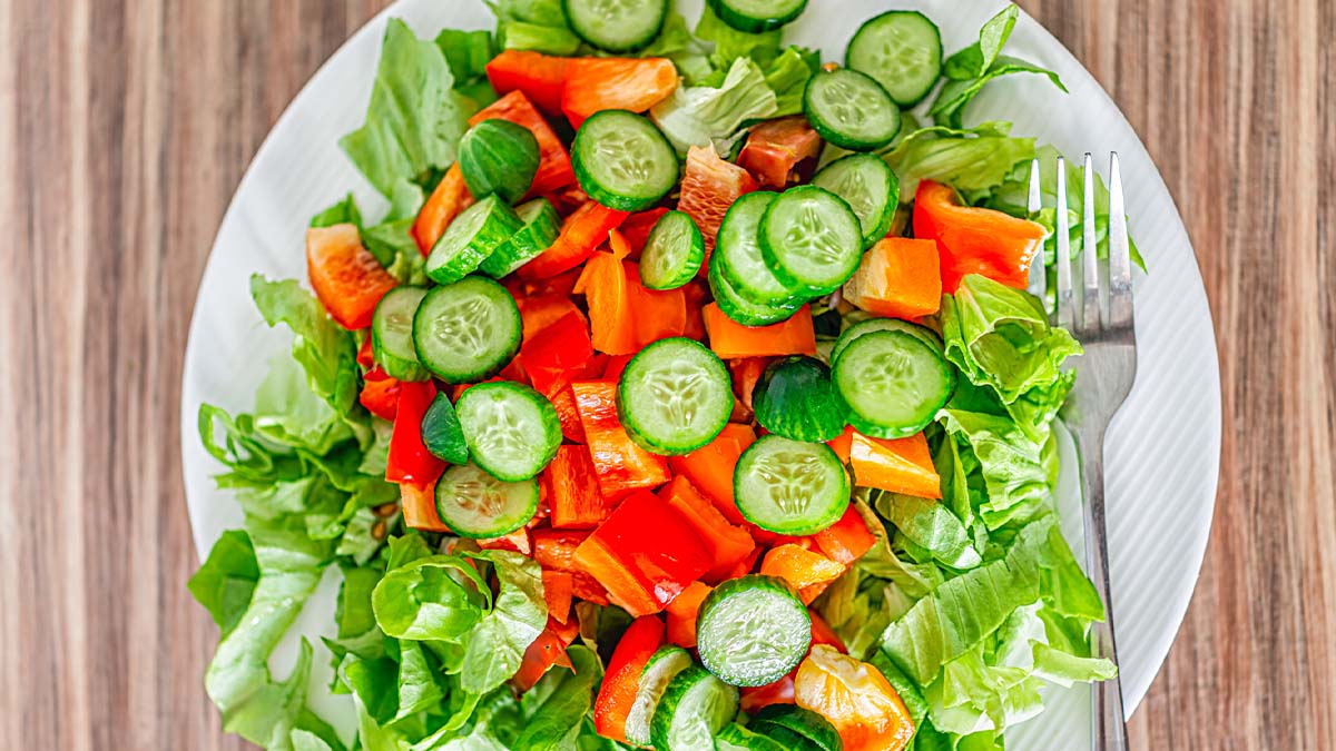 Lunch Hack: Use a Pizza Wheel To Chop Your Salad Directly in the Bowl