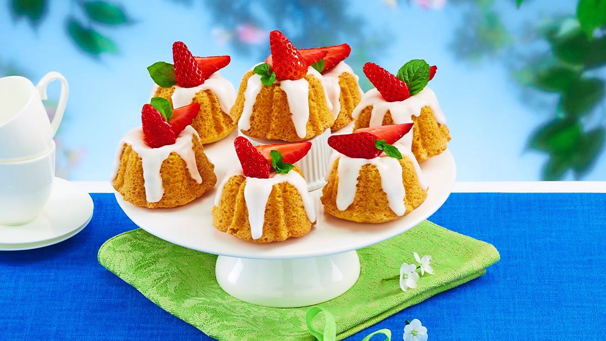 Easter bundt cake - FunCakes