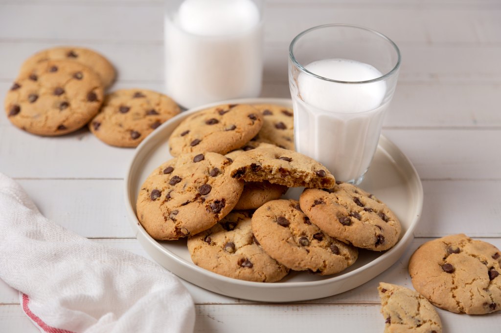 chocolate chip cookies with milk