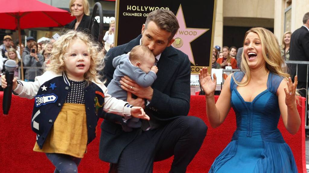 Blake Lively and Ryan Reynolds with their children in 2016