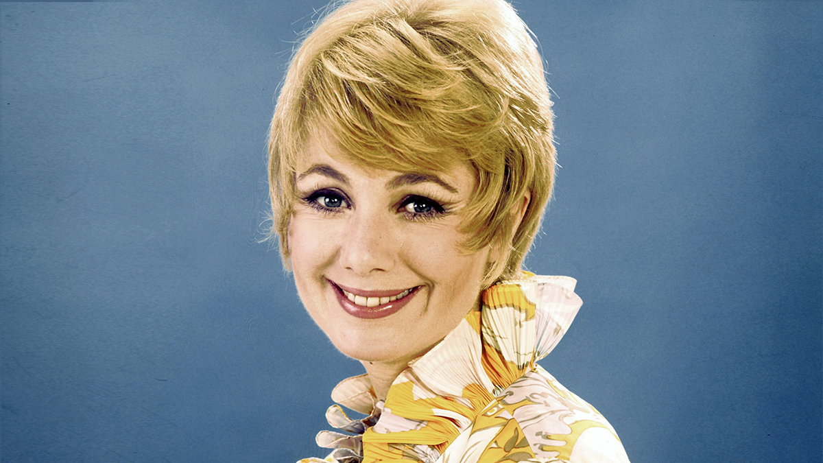 Shirley Jones: 21 Photos Of Her Life, Loves & 70-Year Career