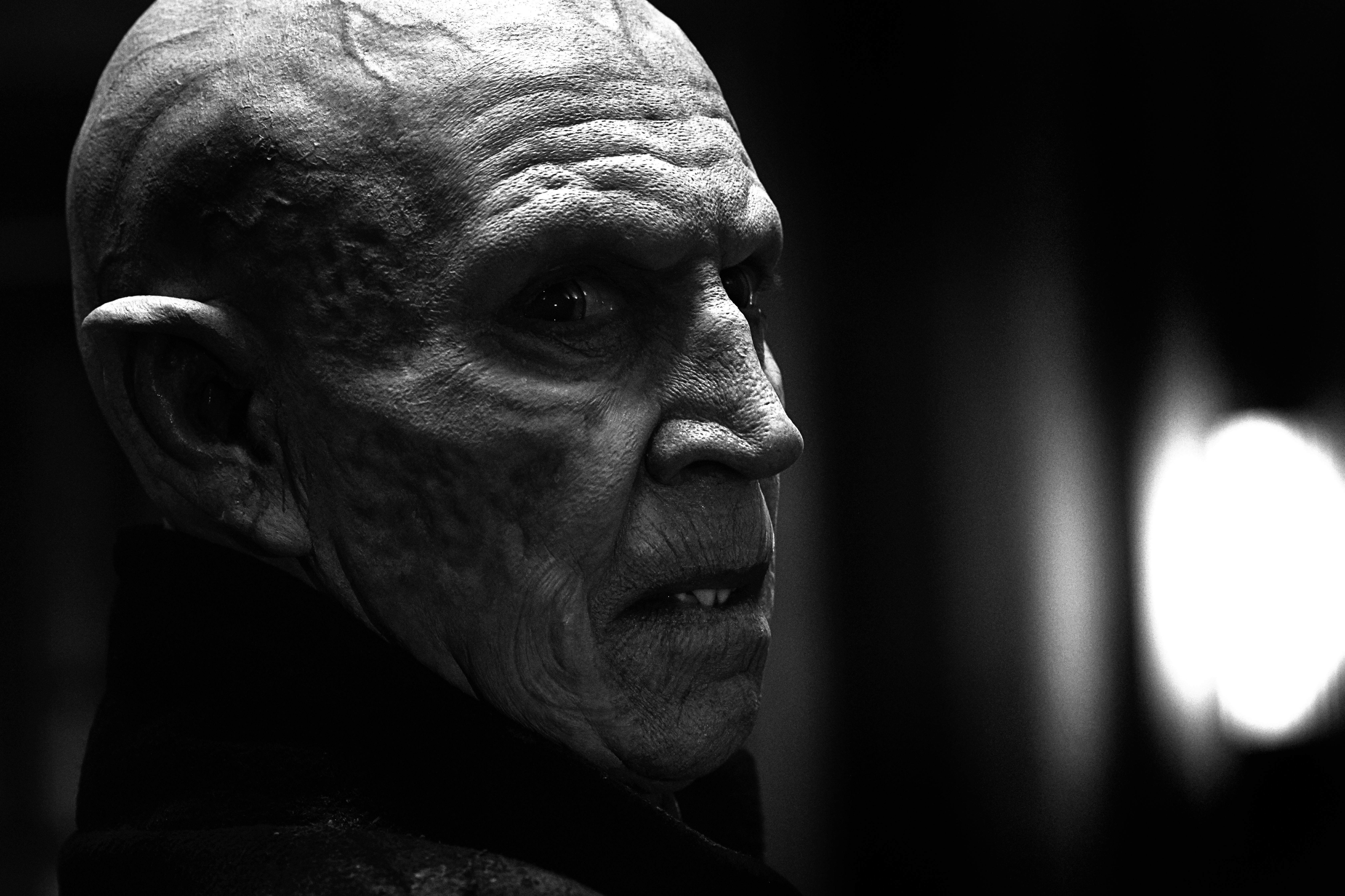 Jonathan Hyde in the FX vampire series 'The Strain'