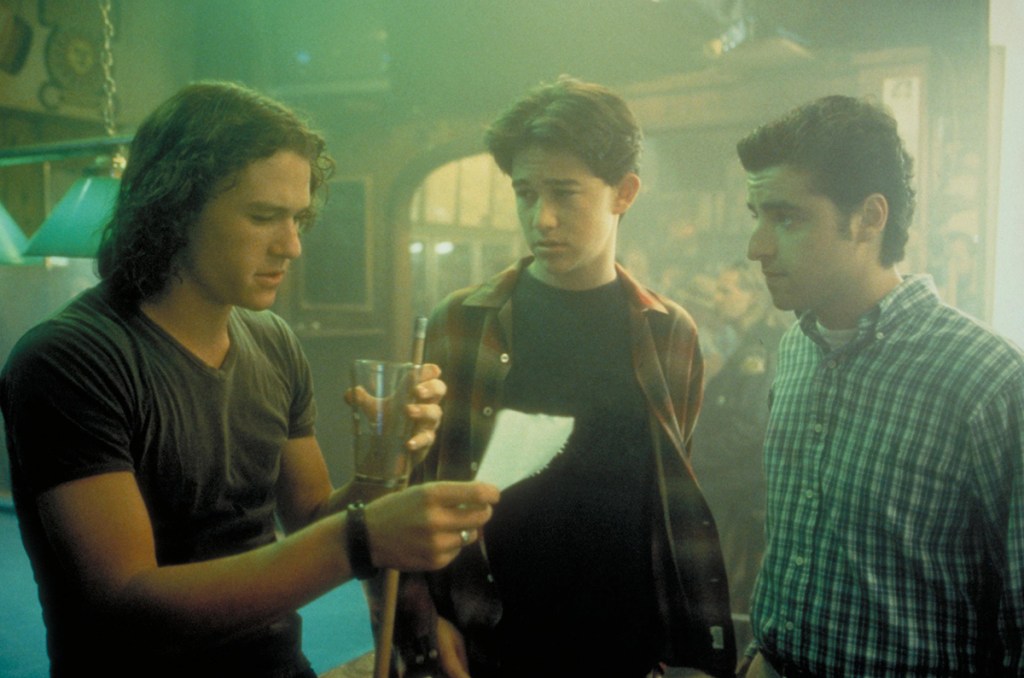 Heath Ledger, Joseph Godon-Levitt and David Krumholtz, 1999